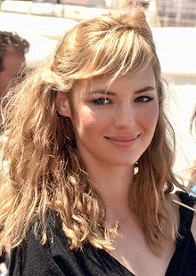 Louise Bourgoin - scrap_google_ccl