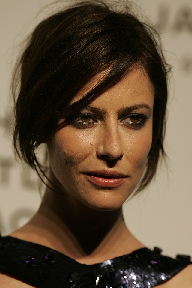 Anna Mouglalis Parents, Partenaire, Âge, Taille, Valeur Nette, Enfants