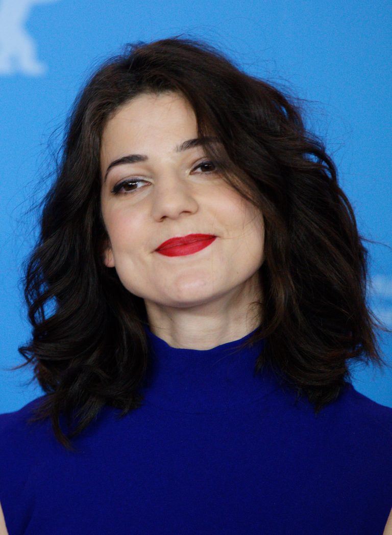 Esther Garrel Ville Natale, Valeur Nette, Petit Ami, Enfants, Biographie