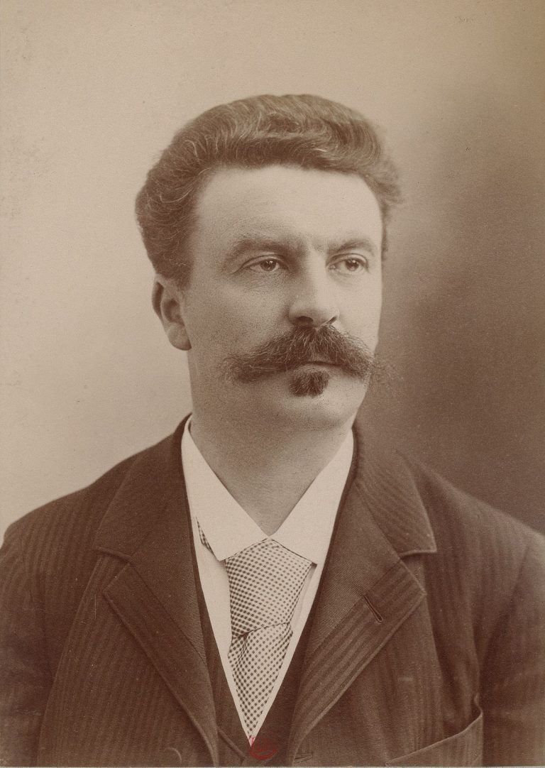 Guy De Maupassant Ville Natale, Valeur Nette, Petite Amie, Enfants,Biographie