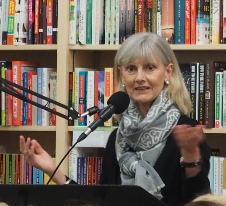 Jacqueline WinSpear Valeur Nette, Âge, Taille, Famille, Petit Ami, Religion Et Carrière