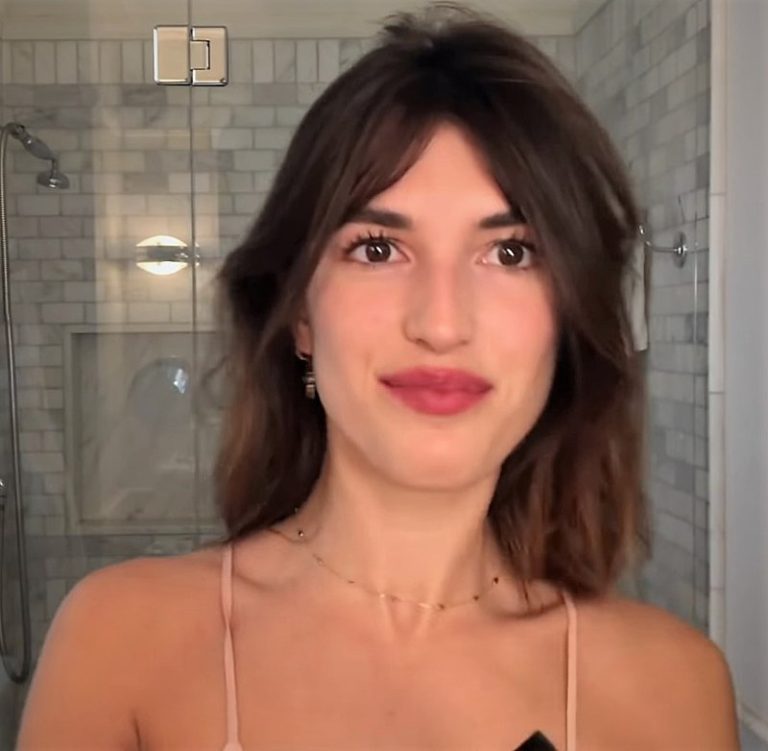 Jeanne Damas Biographie, Ville Natale, Valeur Nette, Petit Ami Et Enfants