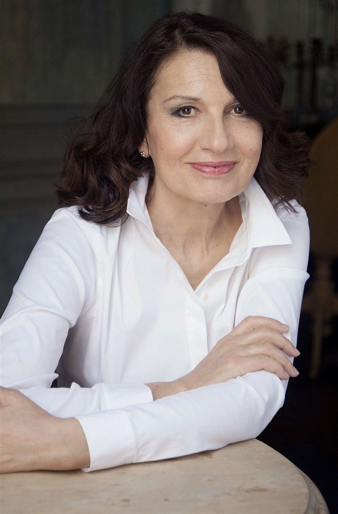 Ludmila Mikaël Biographie, Ville Natale, Valeur Nette, Petit Ami Et Enfants