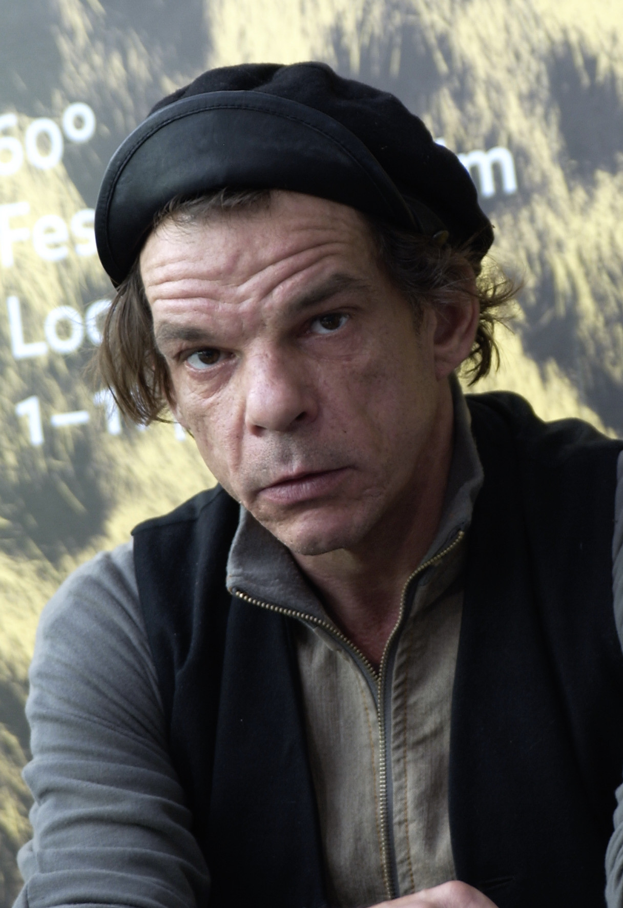 Denis Lavant - scrap_google_ccl