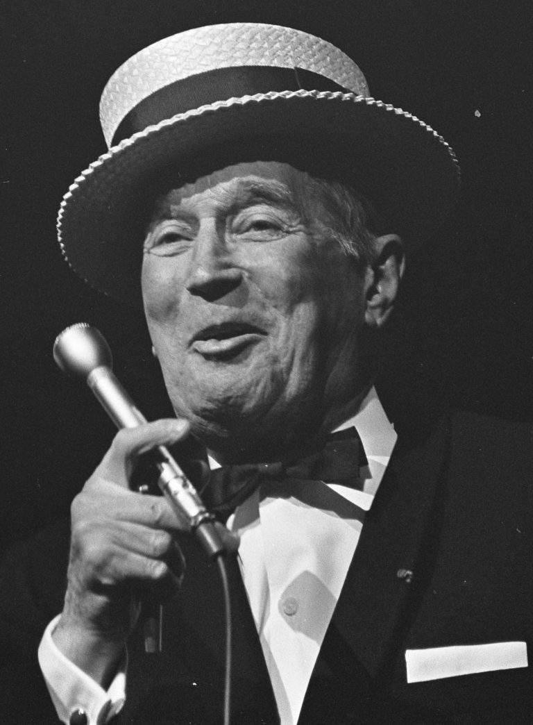 Maurice Chevalier Valeur Nette, Enfants, Parents Et Partenaire, Âge, Taille,