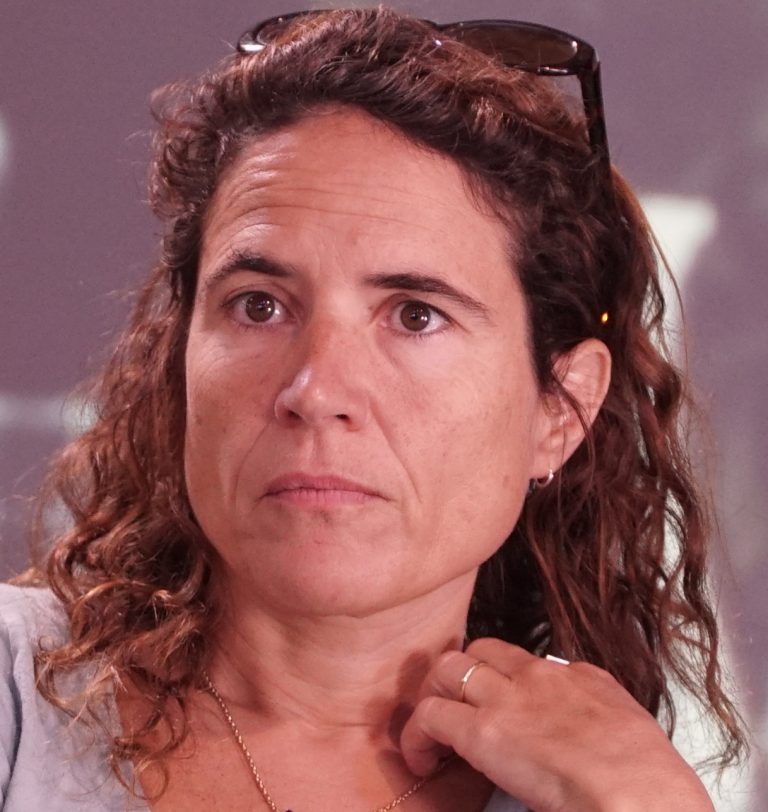 Mazarine Pingeot Valeur Nette, Âge, Taille, Famille, Petit Ami, Religion Et Carrière