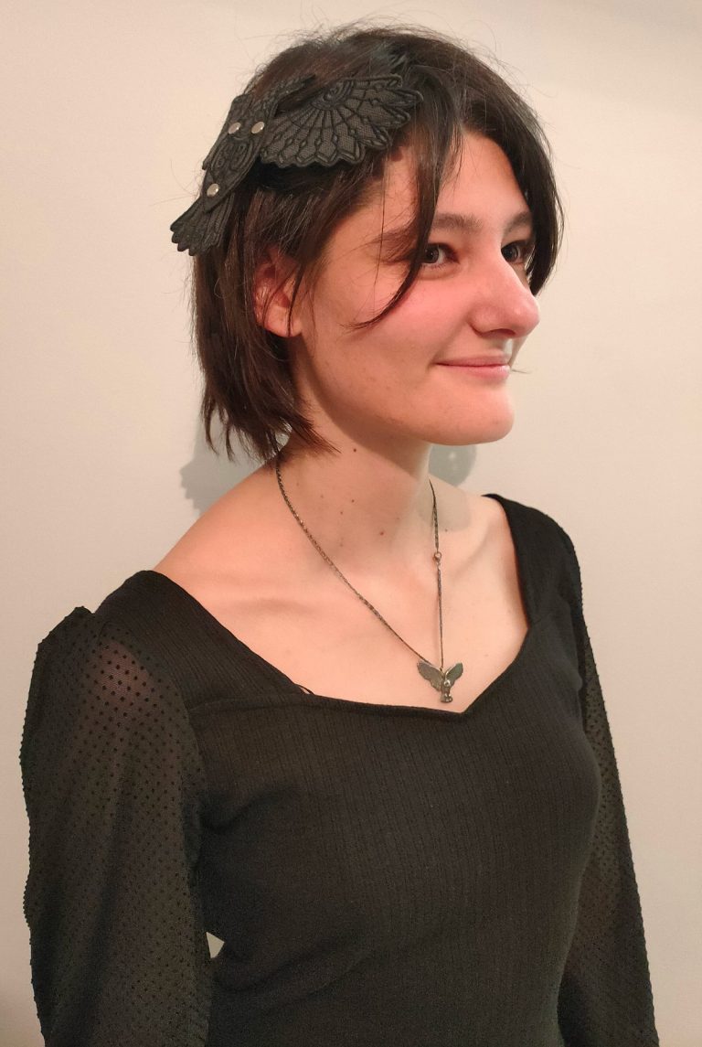 Sarah Léon Famille, Petit Ami, Religion, Carrière, Valeur Nette, Âge, Taille