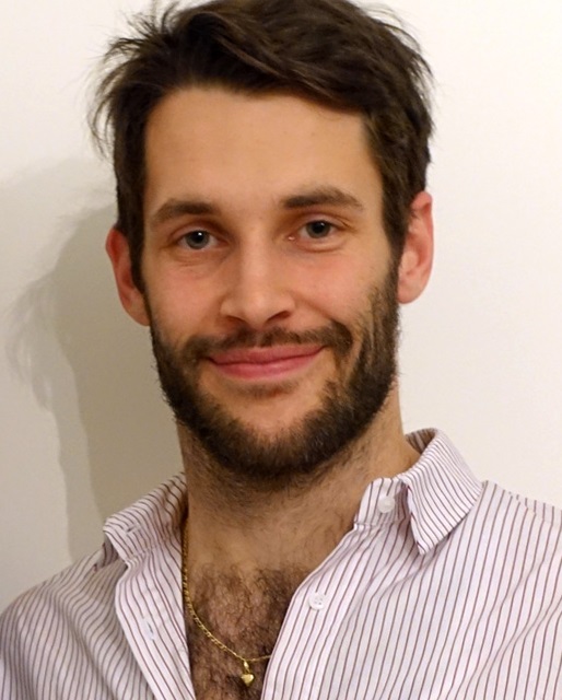 Simon Porte Jacquemus - scrap_google_ccl