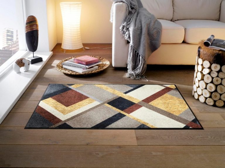 Tapis De Décoard Ville Natale, Valeur Nette, Petite Amie, Enfants,Biographie