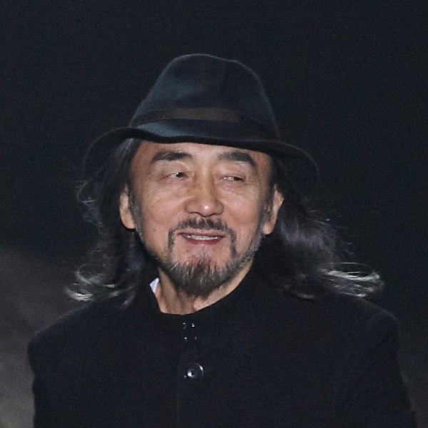 Yohji Yamamoto Parents, Partenaire, Âge, Taille, Valeur Nette, Enfants