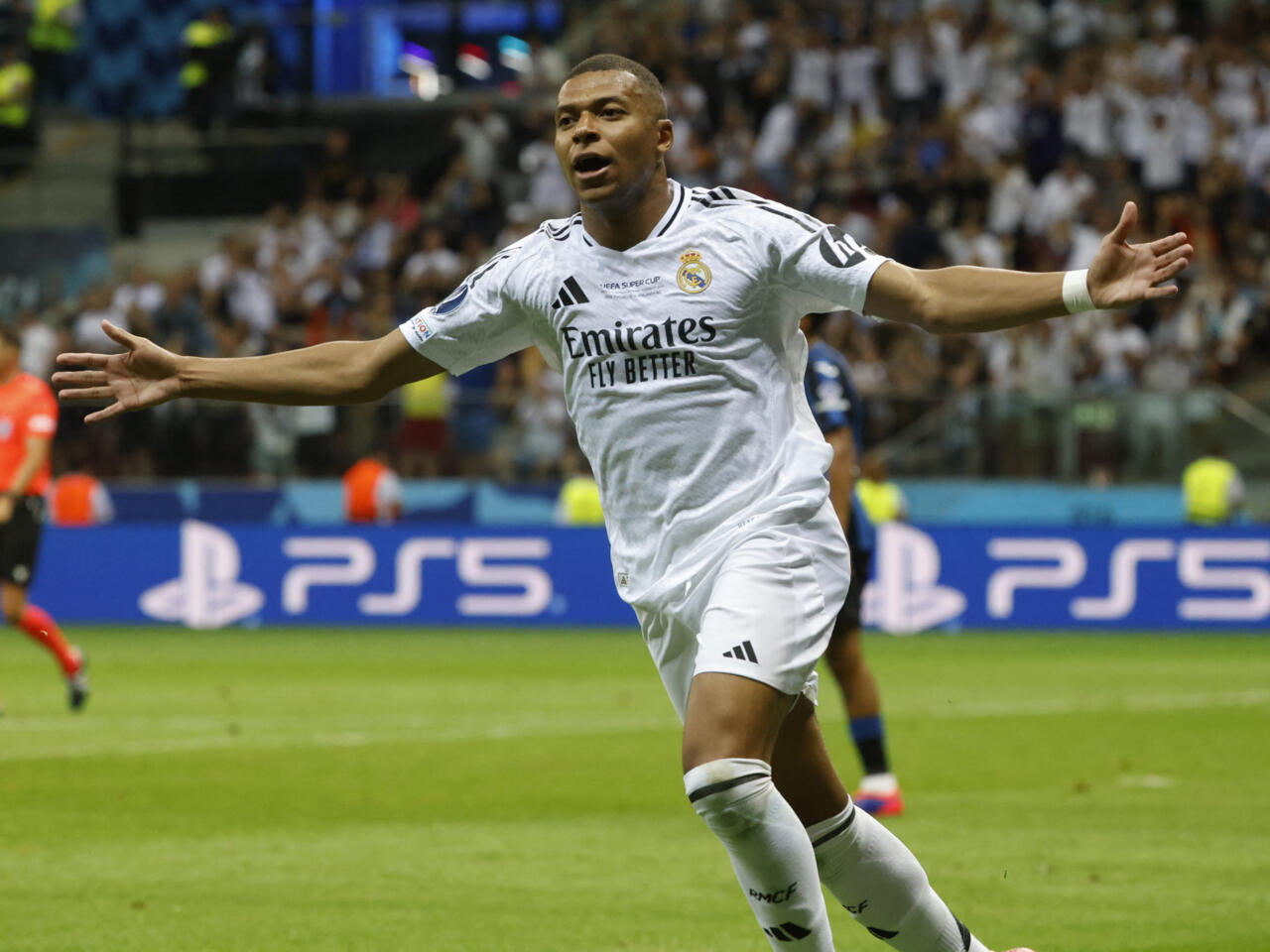 Mbappé marque le premier but du Real Madrid lors de la victoire finale de Los Blancos en Supercoupe de l'UEFA - gmedia