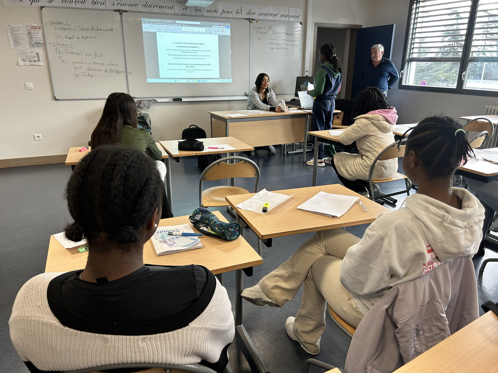 Jacques Brel  Éducation, enseignants, étudiants et apprentissage - gmedia