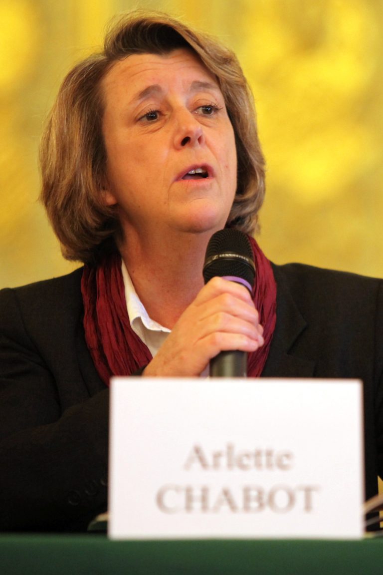 Arlette Chabot Âge, Taille, Fortune De